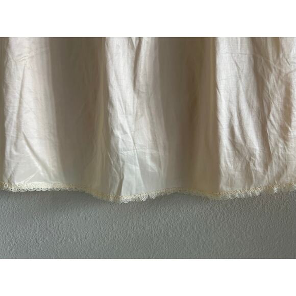 Henson Kickernick Vintage Long beige Slip skirt lace trim dainty intimacy flawed - Picture 3 of 9